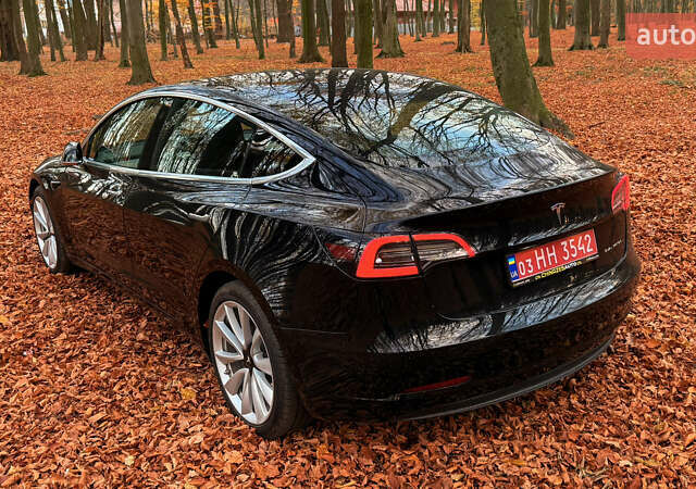 Черный Тесла Модель 3, объемом двигателя 0 л и пробегом 120 тыс. км за 17999 $, фото 5 на Automoto.ua