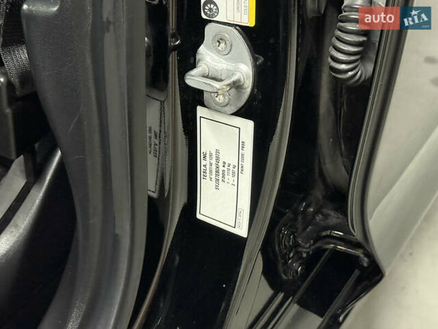 Черный Тесла Модель 3, объемом двигателя 0 л и пробегом 209 тыс. км за 17900 $, фото 72 на Automoto.ua