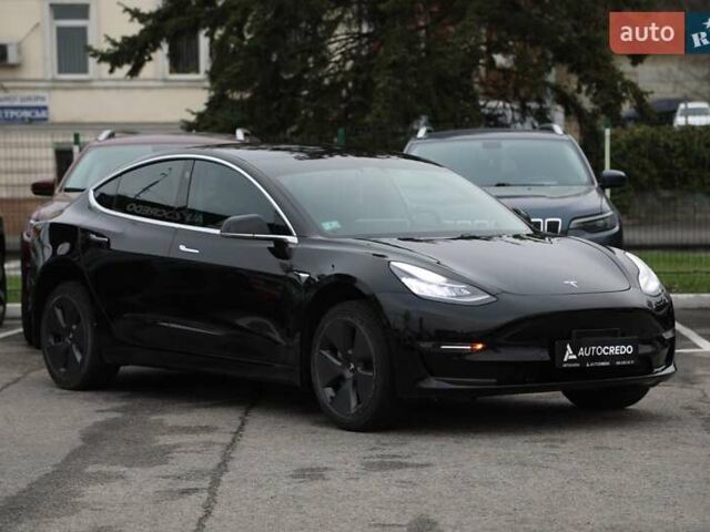 Черный Тесла Модель 3, объемом двигателя 0 л и пробегом 66 тыс. км за 17000 $, фото 2 на Automoto.ua