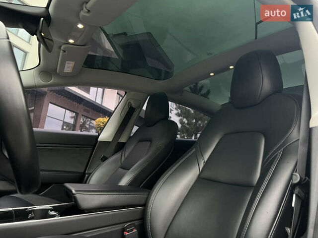 Черный Тесла Модель 3, объемом двигателя 0 л и пробегом 93 тыс. км за 15600 $, фото 37 на Automoto.ua