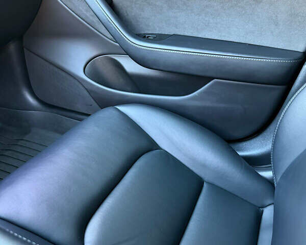 Чорний Тесла Модель 3, об'ємом двигуна 0 л та пробігом 137 тис. км за 13200 $, фото 18 на Automoto.ua