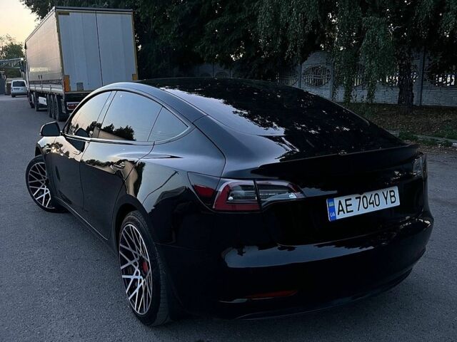 Черный Тесла Модель 3, объемом двигателя 0 л и пробегом 56 тыс. км за 16800 $, фото 2 на Automoto.ua