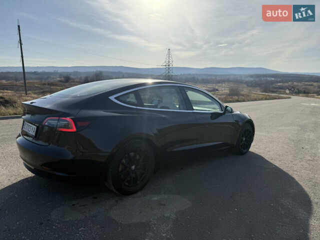 Чорний Тесла Модель 3, об'ємом двигуна 0 л та пробігом 39 тис. км за 17500 $, фото 1 на Automoto.ua