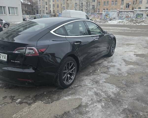 Черный Тесла Модель 3, объемом двигателя 0 л и пробегом 106 тыс. км за 20800 $, фото 5 на Automoto.ua