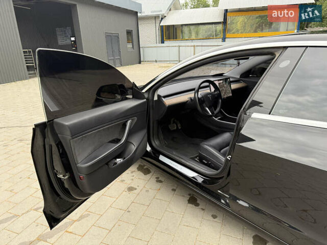 Черный Тесла Модель 3, объемом двигателя 0 л и пробегом 150 тыс. км за 15350 $, фото 16 на Automoto.ua
