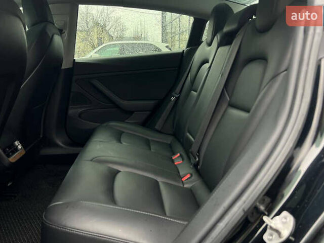 Черный Тесла Модель 3, объемом двигателя 0 л и пробегом 95 тыс. км за 16800 $, фото 23 на Automoto.ua