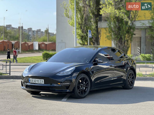 Чорний Тесла Модель 3, об'ємом двигуна 0 л та пробігом 49 тис. км за 17900 $, фото 5 на Automoto.ua