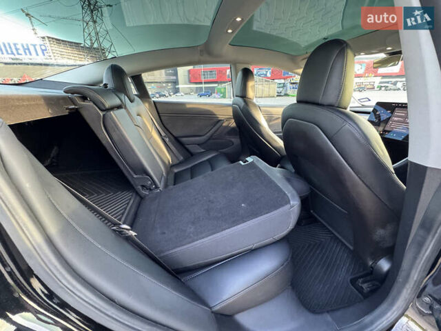 Чорний Тесла Модель 3, об'ємом двигуна 0 л та пробігом 127 тис. км за 18500 $, фото 38 на Automoto.ua