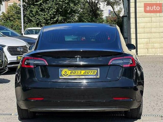 Тесла Модель 3 2019 в Ивано-Франковске на Automoto.ua Черный Тесла Модель 3, объемом двигателя 0 л и пробегом 101 тыс. км за 18800 $, фото 5 на Automoto.ua