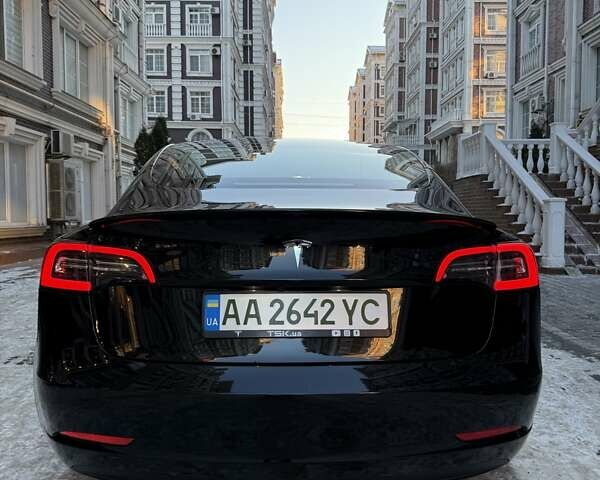 Чорний Тесла Модель 3, об'ємом двигуна 0 л та пробігом 64 тис. км за 19000 $, фото 4 на Automoto.ua