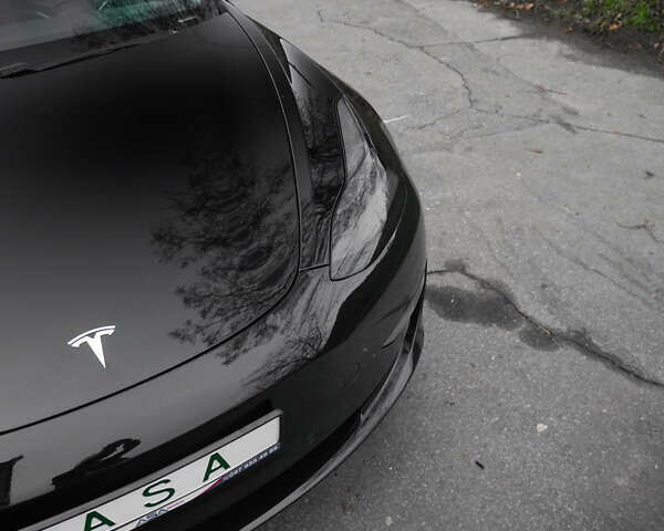 Черный Тесла Модель 3, объемом двигателя 0 л и пробегом 195 тыс. км за 19919 $, фото 3 на Automoto.ua