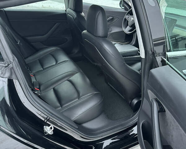 Чорний Тесла Модель 3, об'ємом двигуна 0 л та пробігом 74 тис. км за 19200 $, фото 10 на Automoto.ua