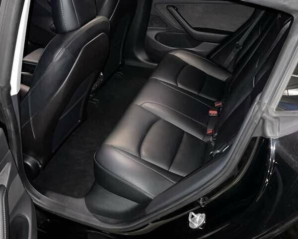 Черный Тесла Модель 3, объемом двигателя 0 л и пробегом 90 тыс. км за 18500 $, фото 17 на Automoto.ua