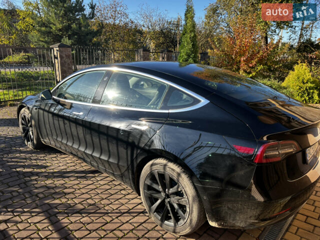 Черный Тесла Модель 3, объемом двигателя 0 л и пробегом 80 тыс. км за 18500 $, фото 4 на Automoto.ua