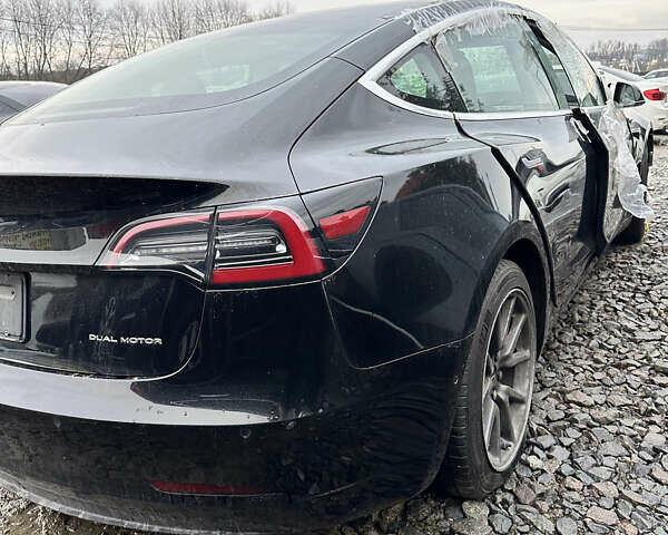 Черный Тесла Модель 3, объемом двигателя 0 л и пробегом 141 тыс. км за 9500 $, фото 1 на Automoto.ua