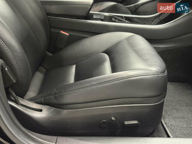 Черный Тесла Модель 3, объемом двигателя 0 л и пробегом 209 тыс. км за 17900 $, фото 58 на Automoto.ua