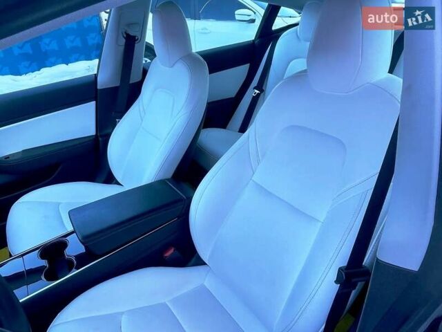 Черный Тесла Модель 3, объемом двигателя 0 л и пробегом 80 тыс. км за 19000 $, фото 33 на Automoto.ua