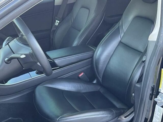 Чорний Тесла Модель 3, об'ємом двигуна 0 л та пробігом 91 тис. км за 15300 $, фото 12 на Automoto.ua