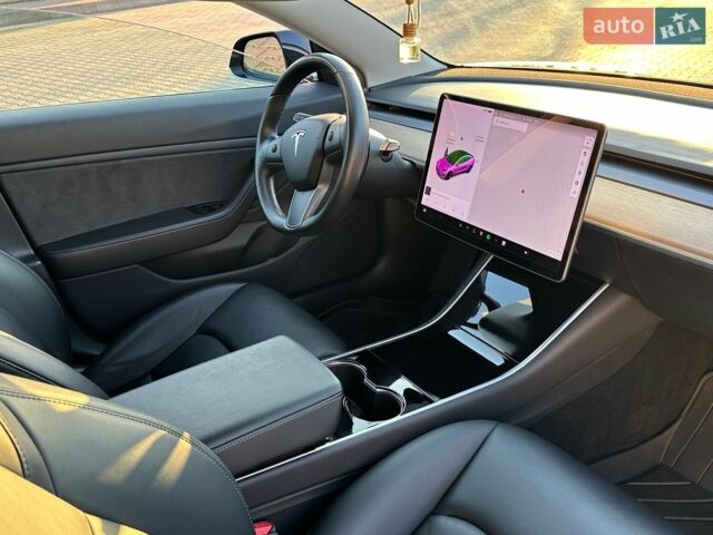 Черный Тесла Модель 3, объемом двигателя 0 л и пробегом 112 тыс. км за 13900 $, фото 13 на Automoto.ua