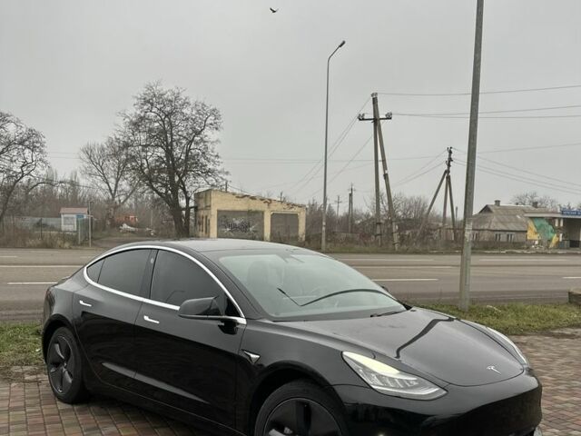Чорний Тесла Модель 3, об'ємом двигуна 0 л та пробігом 137 тис. км за 13200 $, фото 1 на Automoto.ua