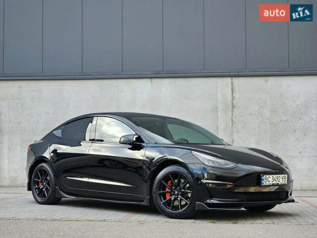 Черный Тесла Модель 3, объемом двигателя 0 л и пробегом 97 тыс. км за 20000 $, фото 5 на Automoto.ua