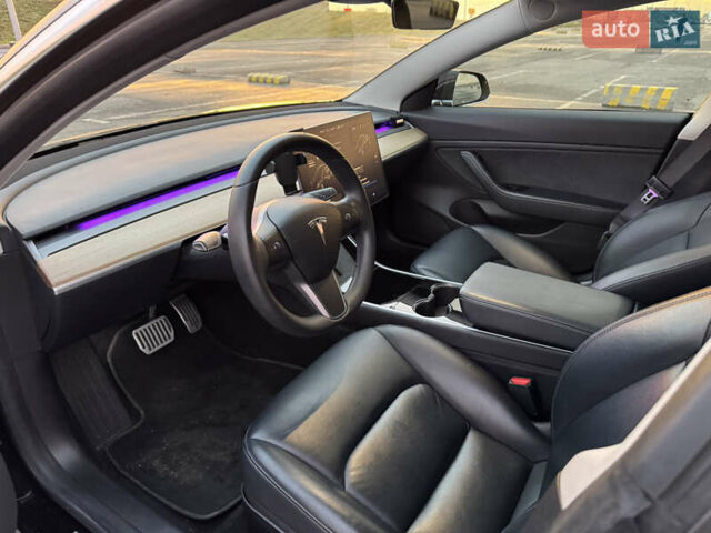 Черный Тесла Модель 3, объемом двигателя 0 л и пробегом 98 тыс. км за 17900 $, фото 15 на Automoto.ua