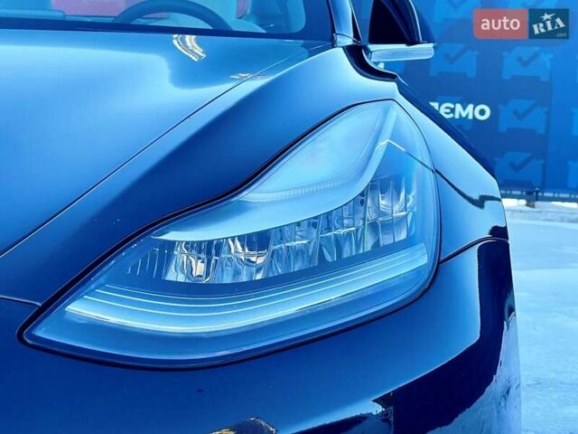 Черный Тесла Модель 3, объемом двигателя 0 л и пробегом 80 тыс. км за 19000 $, фото 7 на Automoto.ua