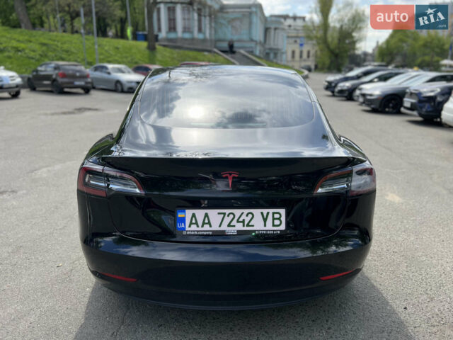 Черный Тесла Модель 3, объемом двигателя 0 л и пробегом 130 тыс. км за 17999 $, фото 14 на Automoto.ua
