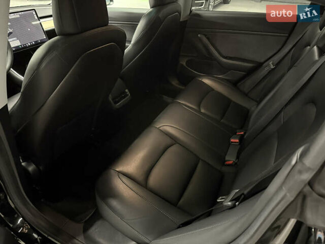 Черный Тесла Модель 3, объемом двигателя 0 л и пробегом 209 тыс. км за 17900 $, фото 43 на Automoto.ua