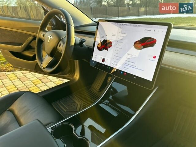 Черный Тесла Модель 3, объемом двигателя 0 л и пробегом 86 тыс. км за 15900 $, фото 43 на Automoto.ua