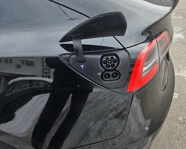 Черный Тесла Модель 3, объемом двигателя 0 л и пробегом 106 тыс. км за 20800 $, фото 22 на Automoto.ua