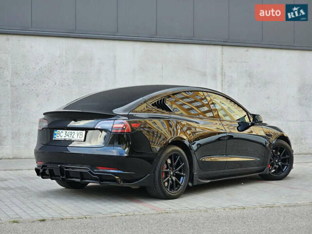 Черный Тесла Модель 3, объемом двигателя 0 л и пробегом 97 тыс. км за 20000 $, фото 3 на Automoto.ua