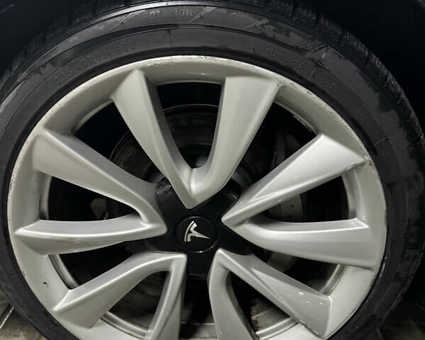 Чорний Тесла Модель 3, об'ємом двигуна 0 л та пробігом 186 тис. км за 17500 $, фото 36 на Automoto.ua