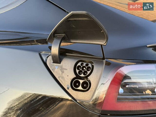 Чорний Тесла Модель 3, об'ємом двигуна 0 л та пробігом 117 тис. км за 18999 $, фото 3 на Automoto.ua