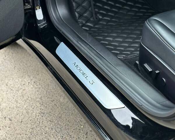 Черный Тесла Модель 3, объемом двигателя 0 л и пробегом 209 тыс. км за 18000 $, фото 78 на Automoto.ua