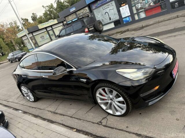 Черный Тесла Модель 3, объемом двигателя 0 л и пробегом 160 тыс. км за 25000 $, фото 2 на Automoto.ua