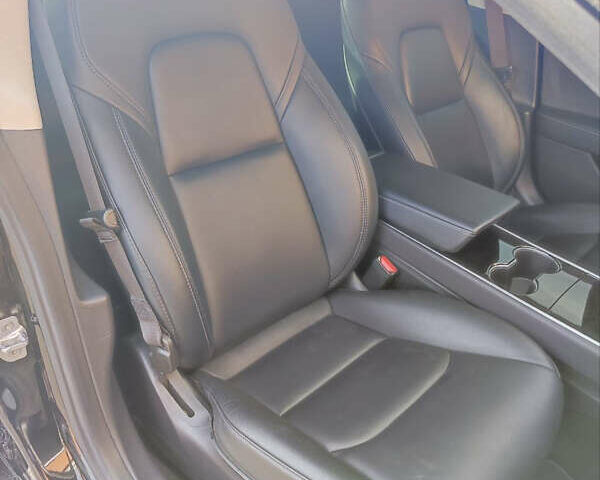 Чорний Тесла Модель 3, об'ємом двигуна 0 л та пробігом 96 тис. км за 17999 $, фото 21 на Automoto.ua