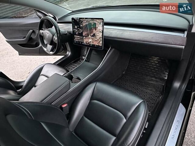 Чорний Тесла Модель 3, об'ємом двигуна 0 л та пробігом 98 тис. км за 16600 $, фото 13 на Automoto.ua