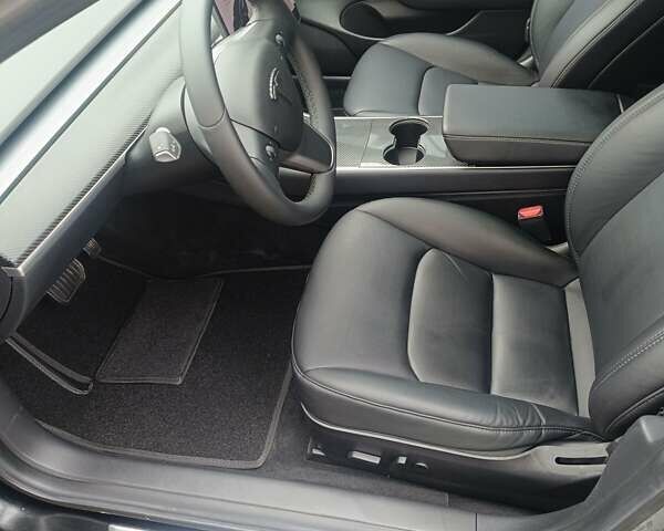 Чорний Тесла Модель 3, об'ємом двигуна 0 л та пробігом 145 тис. км за 15700 $, фото 29 на Automoto.ua