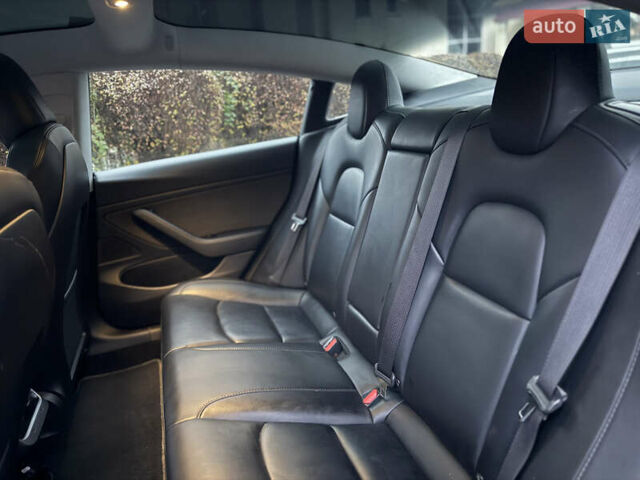 Черный Тесла Модель 3, объемом двигателя 0 л и пробегом 97 тыс. км за 14600 $, фото 32 на Automoto.ua