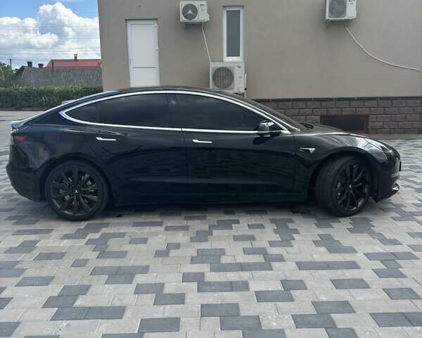 Черный Тесла Модель 3, объемом двигателя 0 л и пробегом 98 тыс. км за 15850 $, фото 12 на Automoto.ua