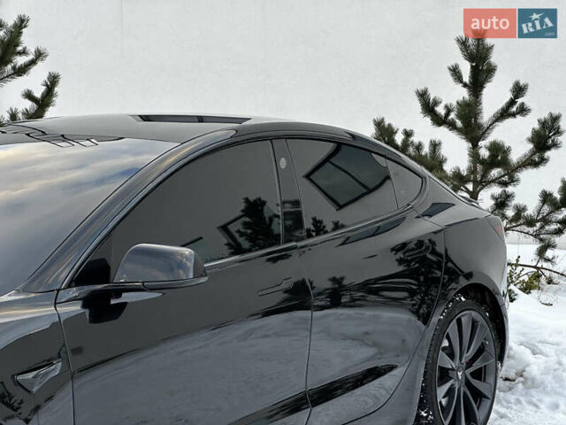 Черный Тесла Модель 3, объемом двигателя 0 л и пробегом 127 тыс. км за 16999 $, фото 11 на Automoto.ua