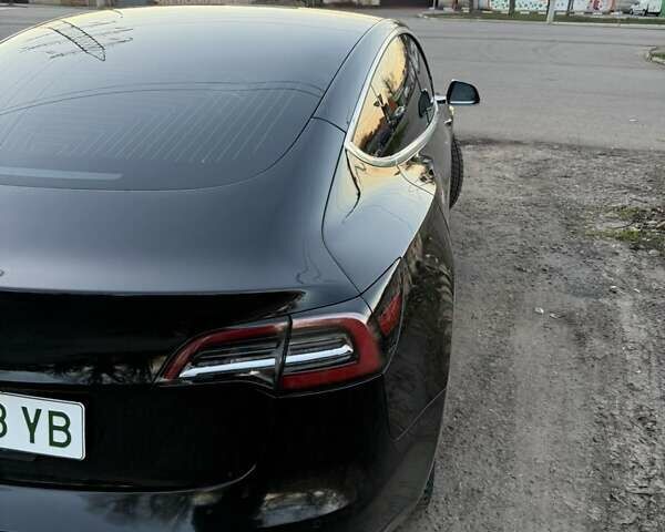 Чорний Тесла Модель 3, об'ємом двигуна 0 л та пробігом 197 тис. км за 18600 $, фото 12 на Automoto.ua
