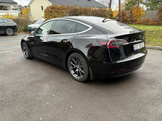 Тесла Модель 3 2019 у Києві на Automoto.ua Чорний Тесла Модель 3, об'ємом двигуна 0 л та пробігом 103 тис. км за 17400 $, фото 3 на Automoto.ua