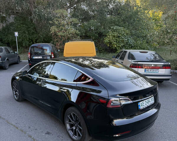 Черный Тесла Модель 3, объемом двигателя 0 л и пробегом 98 тыс. км за 16200 $, фото 1 на Automoto.ua
