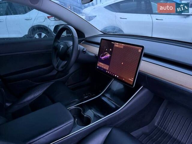 Черный Тесла Модель 3, объемом двигателя 0 л и пробегом 149 тыс. км за 12800 $, фото 8 на Automoto.ua