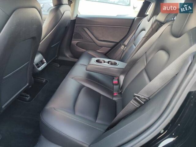 Черный Тесла Модель 3, объемом двигателя 0 л и пробегом 120 тыс. км за 18888 $, фото 35 на Automoto.ua