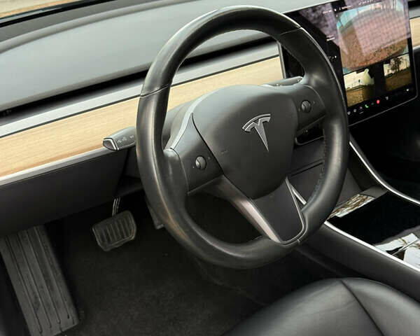 Чорний Тесла Модель 3, об'ємом двигуна 0 л та пробігом 94 тис. км за 15900 $, фото 12 на Automoto.ua