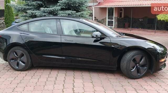 Черный Тесла Модель 3, объемом двигателя 0 л и пробегом 212 тыс. км за 14100 $, фото 1 на Automoto.ua
