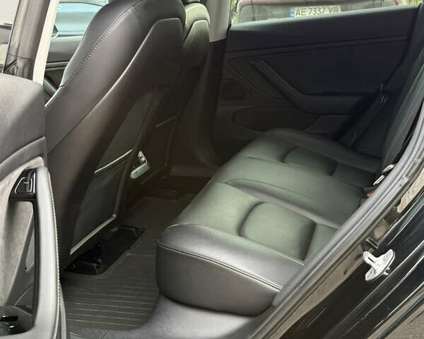 Чорний Тесла Модель 3, об'ємом двигуна 0 л та пробігом 152 тис. км за 17000 $, фото 14 на Automoto.ua